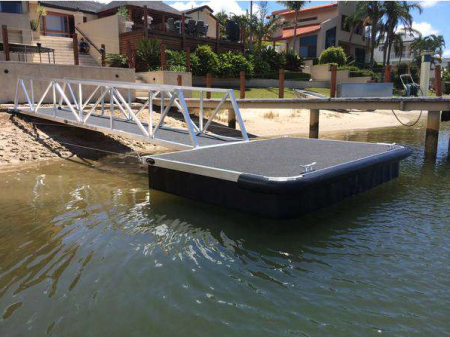 Top 5 most popular pontoon accessories - Aqua Pontoons