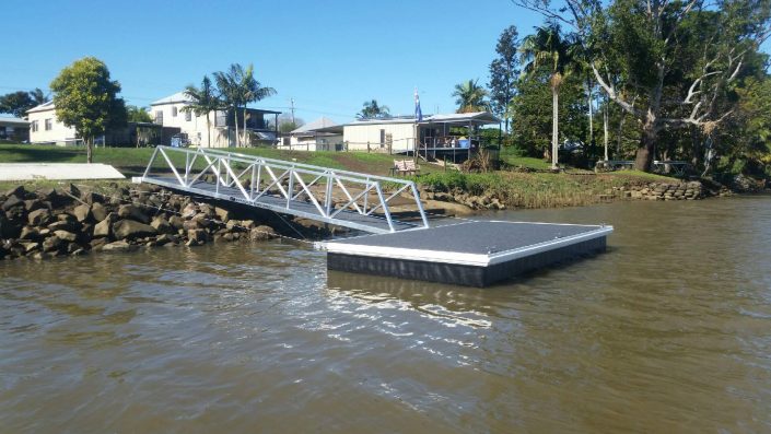 aqua pontoons light weight series