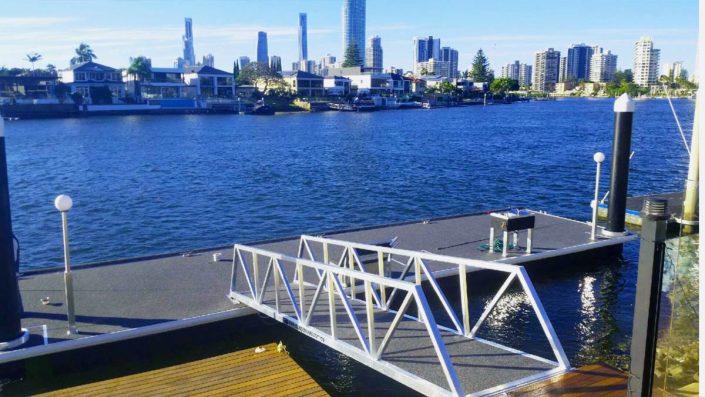 Aqua Pontoons Piled Pontoon