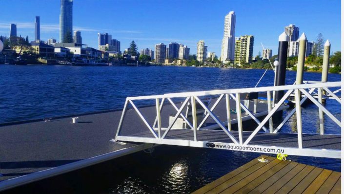 Aqua Pontoons Piled Pontoon